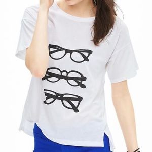 Banana Republic Glasses print tee